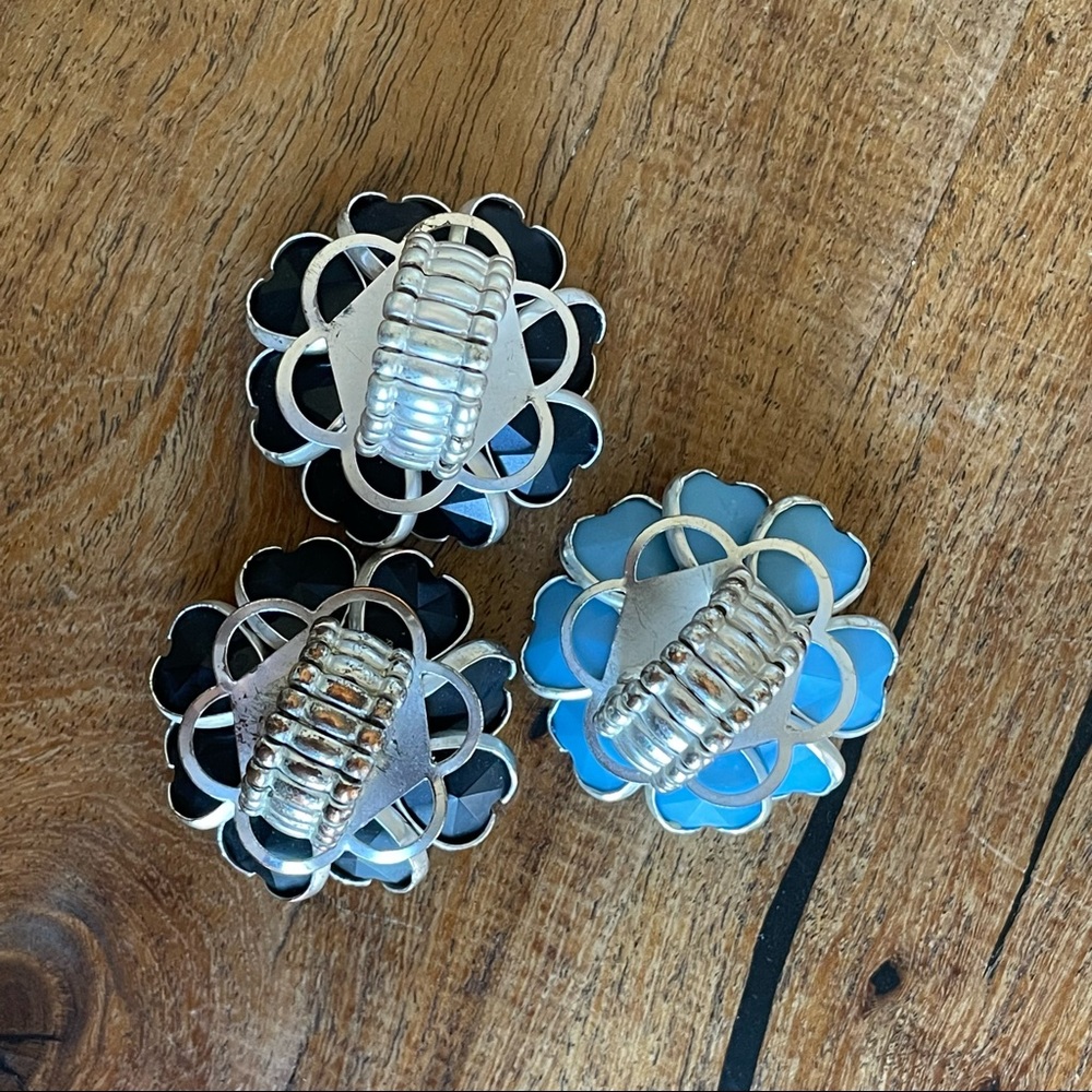 SET OF 3 FLOWER RINGS - Picture 3 of 3